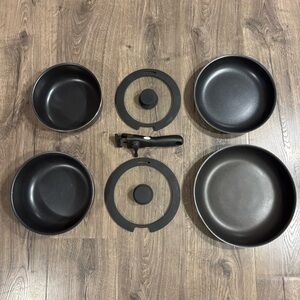 Black Non-Stick Cookware Set w/ Removable Handle Space Saving & Stackable